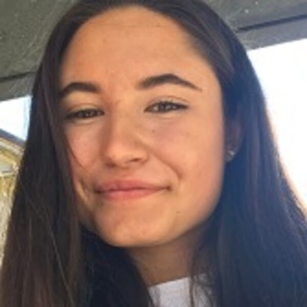 Eva Kapus, student